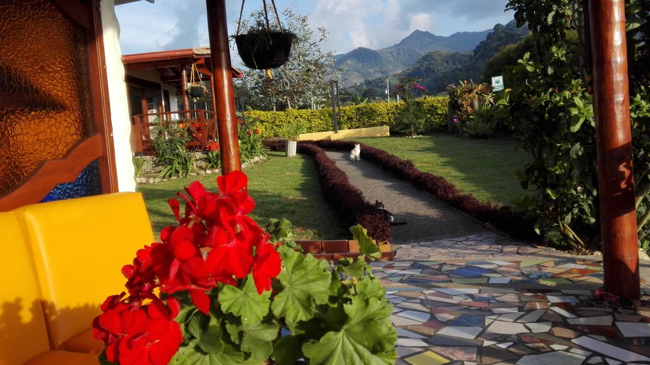 Bed and Breakfast Coliving La Boira Jardín Exterior foto